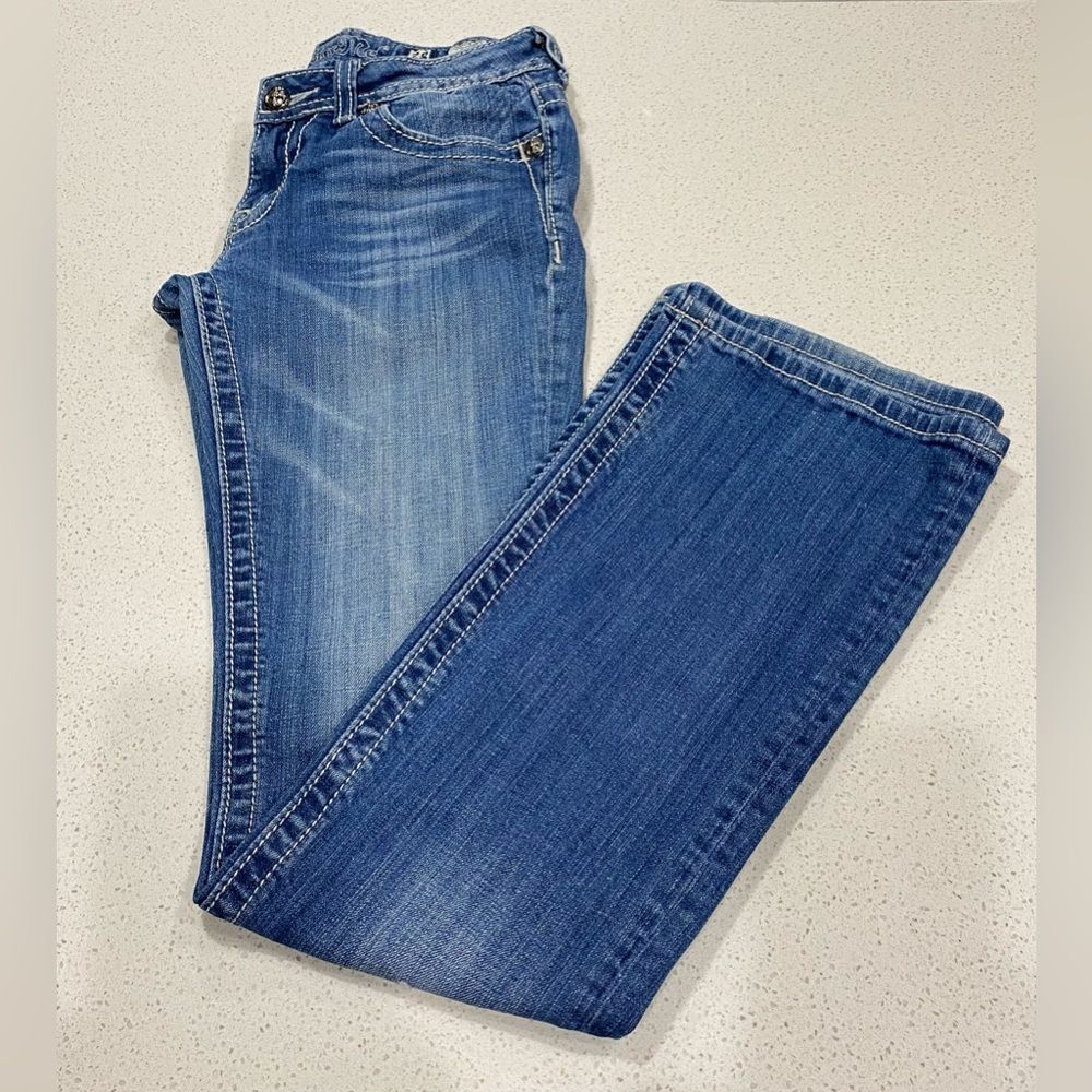 Miss Me 28x34 Bootcut Jeans Embellished back pockets Stretch Denim EUC - Picture 5 of 15